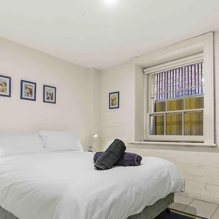 Centre Of Queenscliff -Heritage Ballroom Apartment One Exterior photo